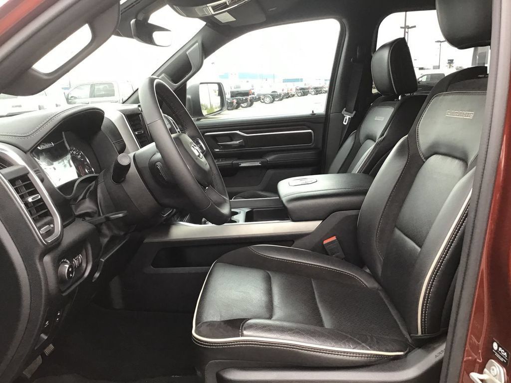 Used 2025 RAM 1500 Laramie AWD/4WD image 12