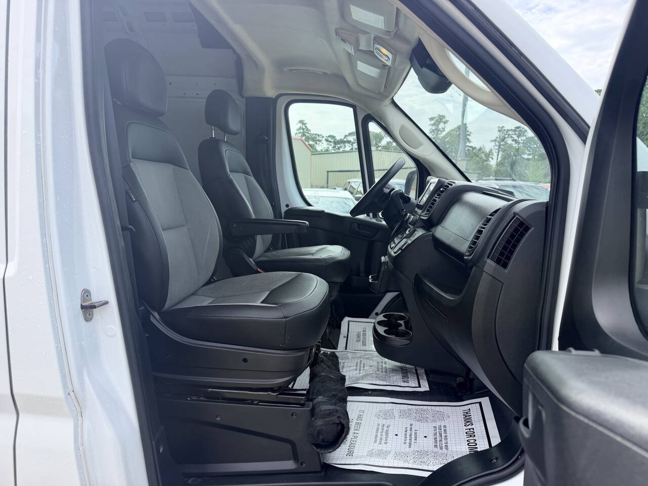 Used 2025 RAM ProMaster 2500 w/ Convenience Group FWD image 26