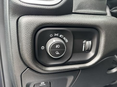 New 2026 RAM 1500 Express AWD/4WD image 10