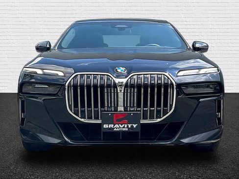 Used 2024 BMW 740i RWD image 2