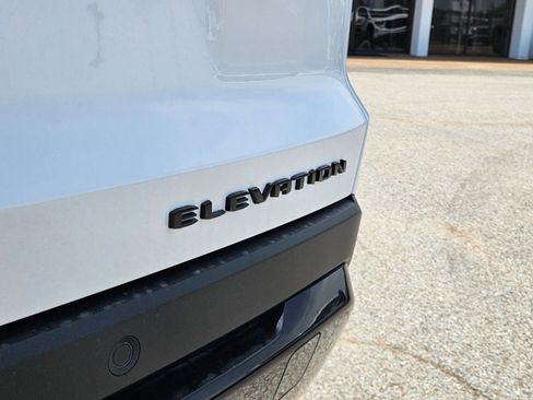 New 2026 GMC Terrain Elevation w/ Elevation Premium Package FWD image 32
