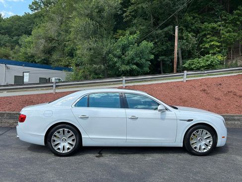 Used 2014 Bentley Flying Spur W12 image 6