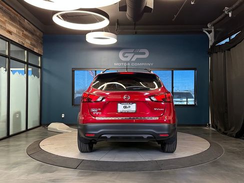 Used 2018 Nissan Rogue Sport SV AWD/4WD image 4