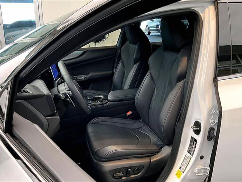 Used 2023 Lexus NX 350 F Sport image 8