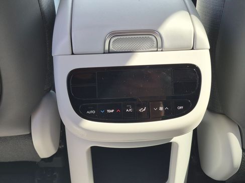 Certified 2026 Hyundai Ioniq 9 S RWD image 25