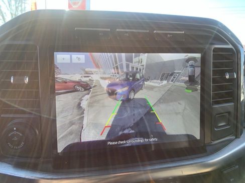 Used 2022 Ford F150 Lariat w/ Equipment Group 502A High image 13