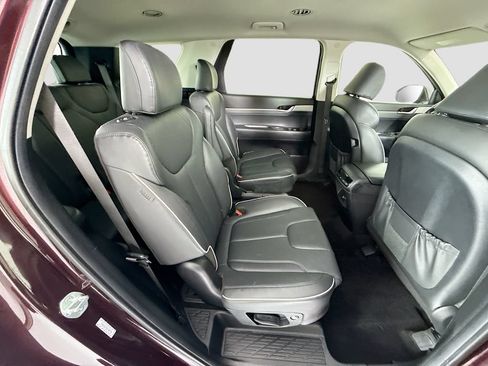 Used 2024 Hyundai Palisade SEL FWD image 22