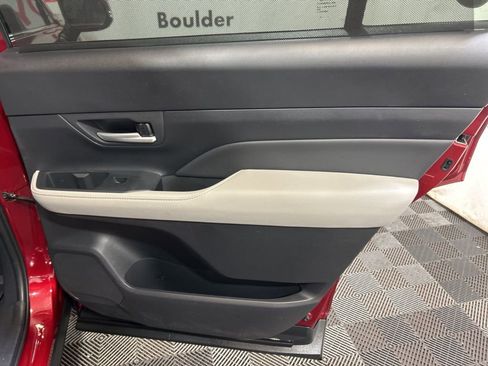 Used 2025 Toyota Grand Highlander AWD Hybrid image 15