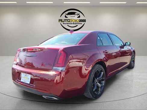Used 2023 Chrysler 300 S image 7