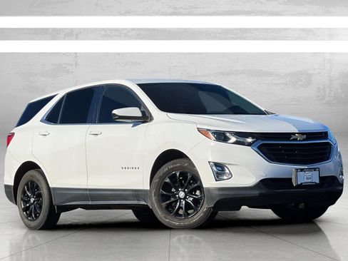 Used 2020 Chevrolet Equinox LT image 2