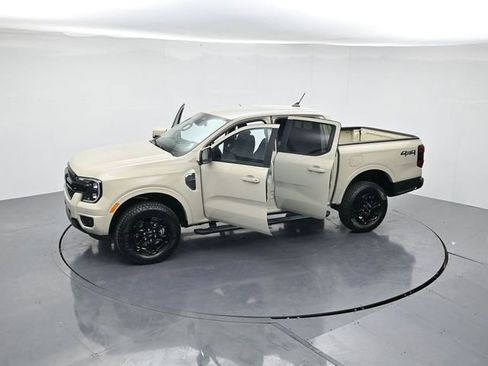 New 2025 Ford Ranger Lariat w/ Black Appearance Package image 45