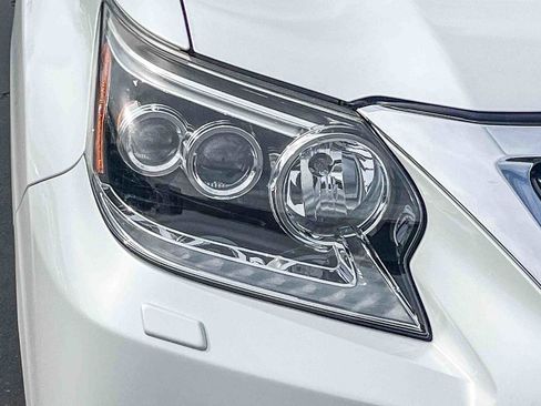 Used 2018 Lexus GX 460 Premium image 7