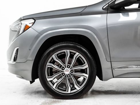 Used 2018 GMC Terrain Denali w/ Advanced Safety Package AWD/4WD image 30