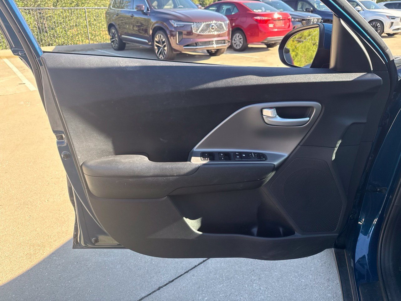 Used 2019 Kia Niro LX FWD image 20