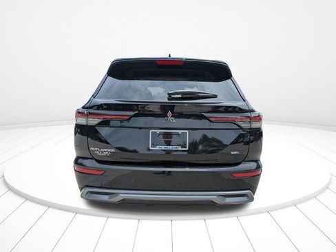 New 2026 Mitsubishi Outlander SEL FWD image 5