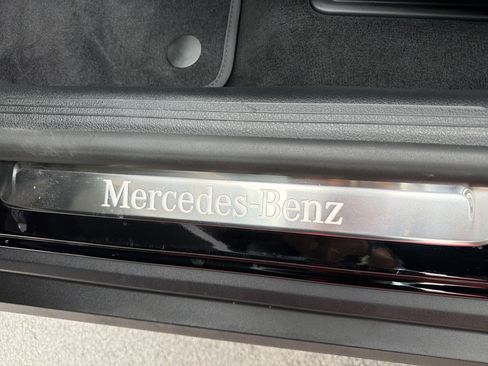 Used 2023 Mercedes-Benz GLC 300 4MATIC image 16