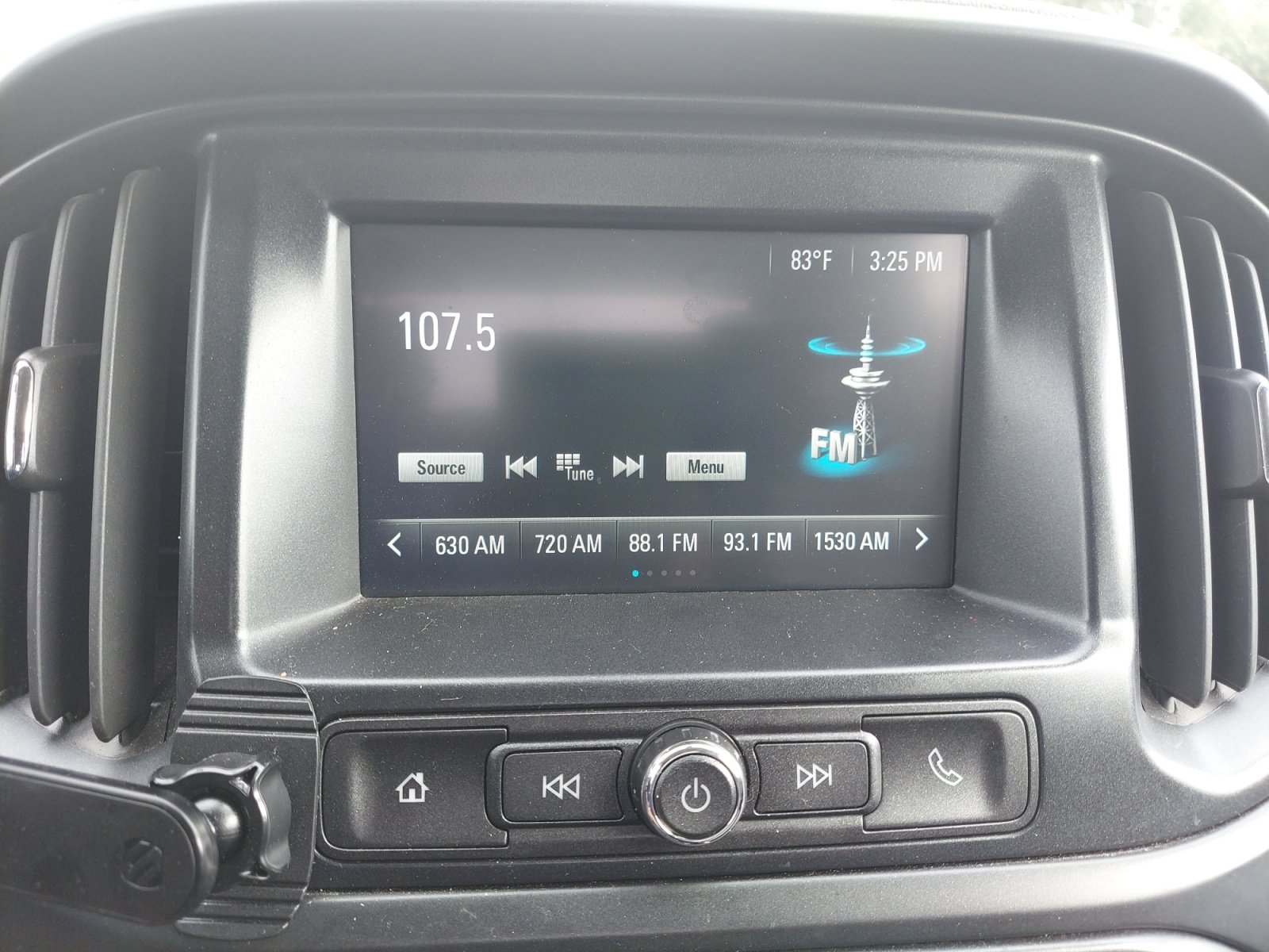 Used 2018 GMC Canyon 2WD Crew Cab w/ Convenience Package image 16