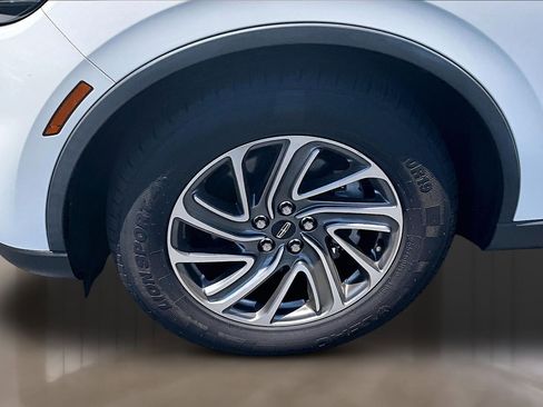 Used 2023 Lincoln Aviator 2WD image 35