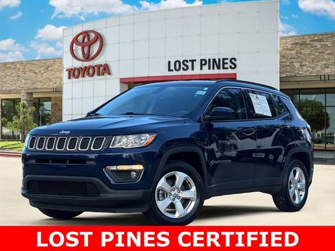 Used 2021 Jeep Compass Latitude image 1