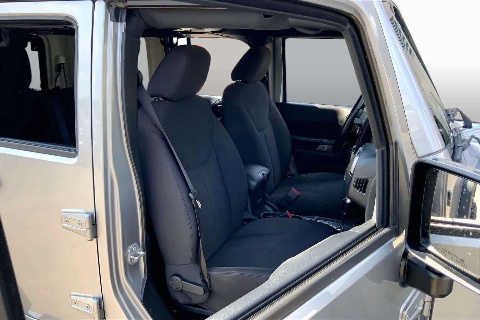 Used 2017 Jeep Wrangler Unlimited Sport w/ Quick Order Package 24S AWD/4WD image 9