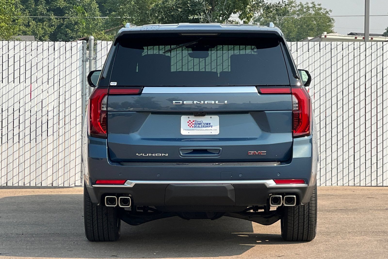 New 2026 GMC Yukon XL Denali w/ Denali Reserve Package AWD/4WD image 5