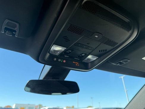 Certified 2025 Cadillac XT5 Premium Luxury image 15