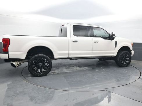 Used 2018 Ford F250 Platinum w/ Platinum Ultimate Package image 2