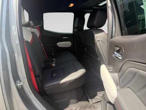 New 2026 GMC Canyon AT4X w/ LPO, Black Badging Package AWD/4WD image 18