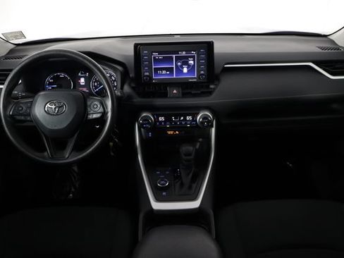 Used 2021 Toyota RAV4 LE w/ Carpet Mat Package (TMS) AWD/4WD image 13