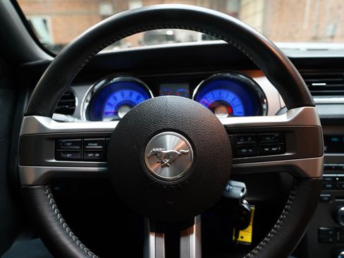 Used 2010 Ford Mustang GT image 63