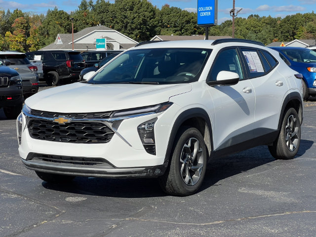 Certified 2026 Chevrolet Trax LT FWD image 36