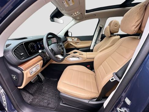 Certified 2026 Mercedes-Benz GLS 450 4MATIC image 22