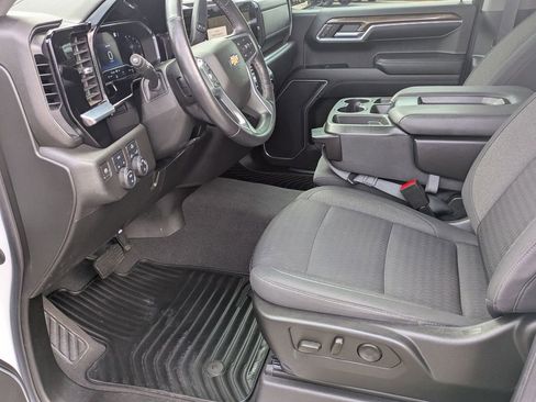 Used 2022 Chevrolet Silverado 1500 LT image 14