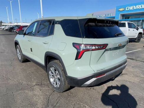 New 2026 Chevrolet Equinox LT w/ Convenience Package II image 8