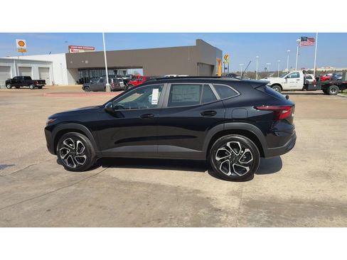 New 2026 Chevrolet Trax RS image 6