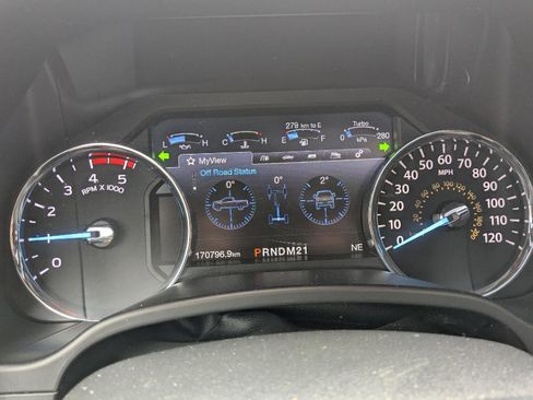 Used 2019 Ford F250 Lariat w/ Lariat Ultimate Package AWD/4WD image 24