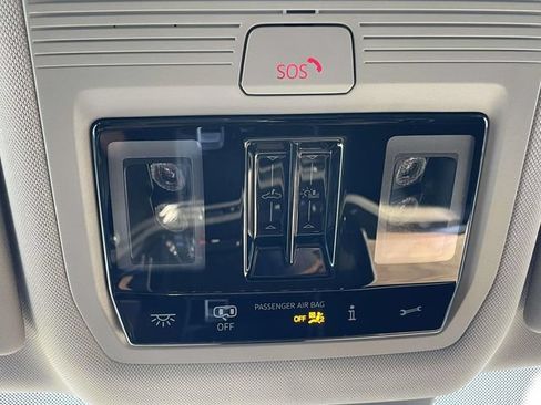 Certified 2026 Volkswagen Atlas SE w/ Panoramic Sunroof Package FWD image 31