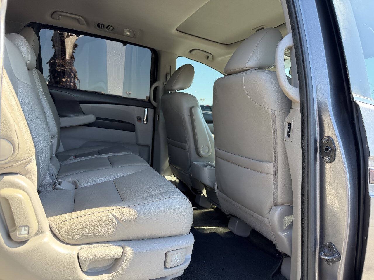 Used 2016 Honda Odyssey EX-L image 17