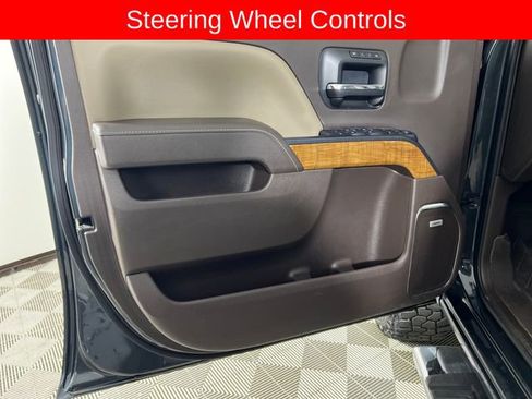 Used 2018 GMC Sierra 2500 SLT w/ Duramax Plus Package image 11