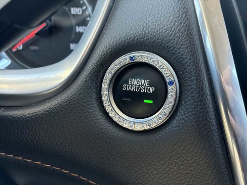 Used 2020 Chevrolet Traverse LT w/ LT Premium Package image 16