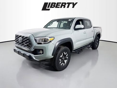 Used 2023 Toyota Tacoma SR image 3