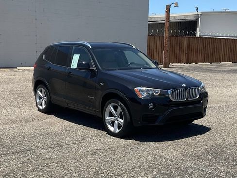 Used 2017 BMW X3 sDrive28i RWD image 8