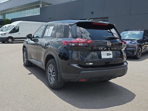 Used 2024 Nissan Rogue S FWD image 6