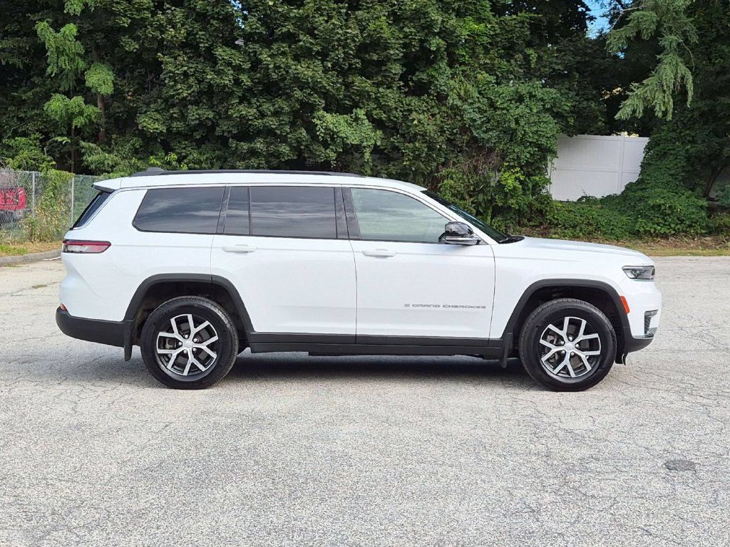 Used 2025 Jeep Grand Cherokee L Limited w/ MOPAR Finishing Package AWD/4WD image 2