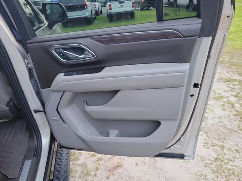 Used 2023 Chevrolet Suburban Z71 w/ Off-Road Capability Package AWD/4WD image 34