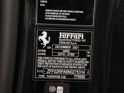 Certified 2022 Ferrari Portofino M image 40