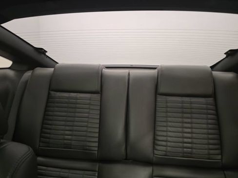 Used 2010 Ford Mustang Shelby GT500 RWD image 19