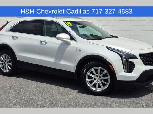 Used 2019 Cadillac XT4 Luxury w/ Cold Weather Package AWD/4WD image 1