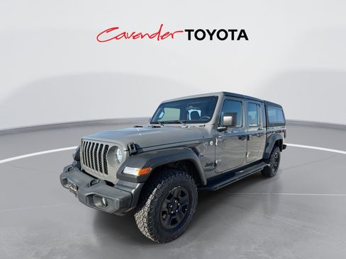 Used 2021 Jeep Gladiator Sport image 1