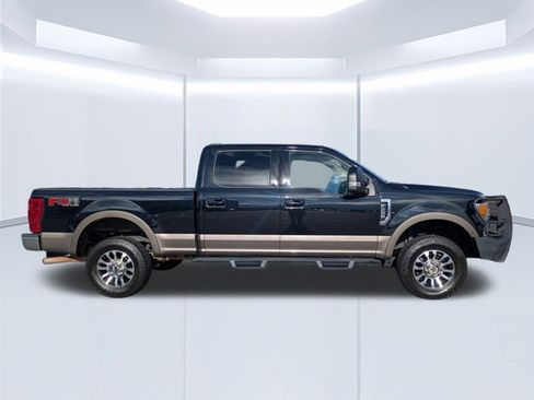 Used 2022 Ford F250 Lariat w/ Lariat Value Package image 2